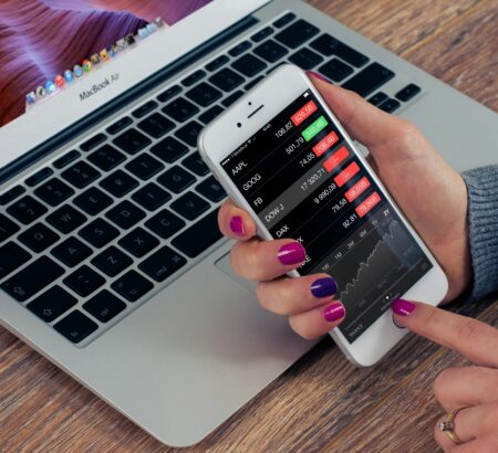 person holding silver iPhone 6