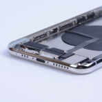 Châssis complet doré avec logo iPhone 11 Pro – Image 2